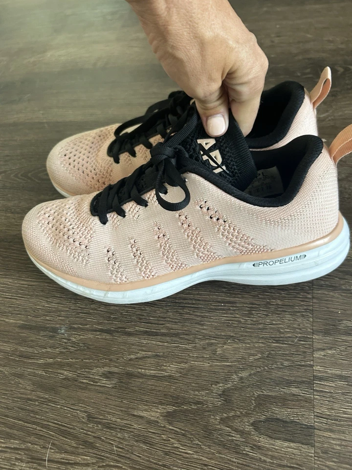 APL Propelium Mujer Zapatillas con Cordones Zapatos Talla 8.5 Negro Rosa COMO NUEVAS Foto 1 de 4