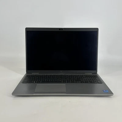 Dell Latitude 5520 15.6 FHD TOUCH i7-1165G7 2.80GHz 32GB 512GB SSD - Punto Blanco Foto 1 de 4