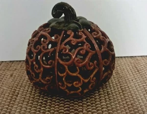 Schnörkel ausgeschnitten Harz Deko Kürbis 5 "x 4" Herbst Tischdeko Erntedankfest - Bild 1 von 6