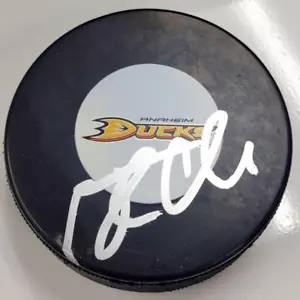 Jonas Hiller autograph signed Anaheim Ducks Puck ~ Beckett BAS Holo - Picture 1 of 2
