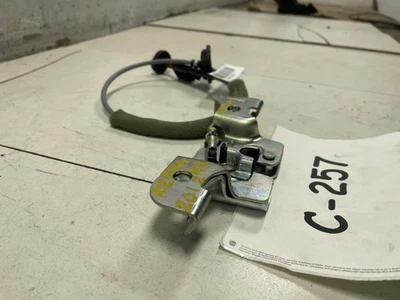 Hyundai Azera 2012 asiento trasero derecho del lado del pasajero bloqueo de cierre OEM+  Foto 1 de 4