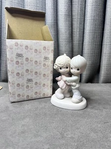 VTG Enesco Precious Moments Hug One Another Ceramic Figurine Boy Girl 1990 Box - Picture 1 of 12