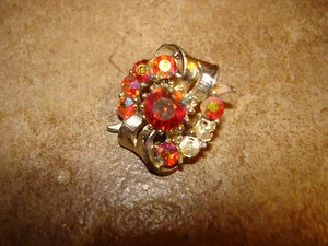 Silver metal button with aurora borealis like rhinestones. - Picture 1 of 2