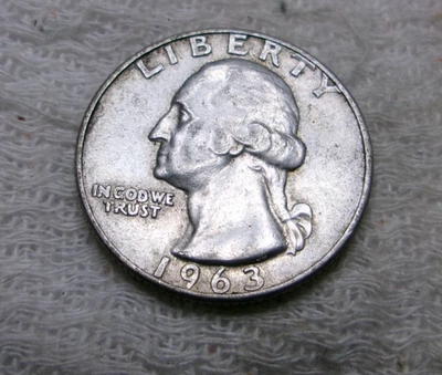 1963 D SILVER Washington Quarter #EE52 - Image 1 of 2