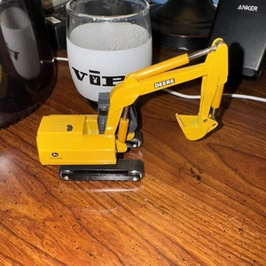 Ertl 245 5 SR00 John Deere Metal DieCastExcavator Crawler 1/64 Scale - Picture 1 of 11