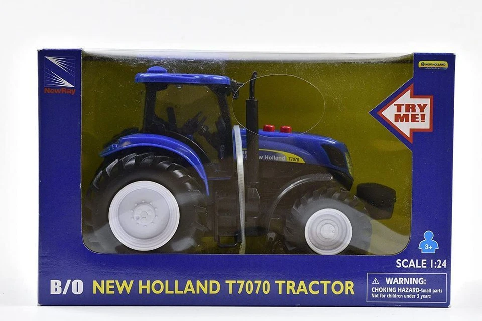 New-Ray New Holland T7070 R/C Tractor  1:24 Scale - Image 1 of 1