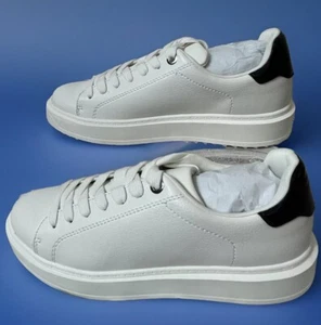 New Steve Madden Womens Charlie White Fashion Sneakers 10 Medium 10M Shoes - Picture 1 of 9