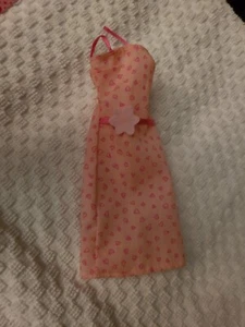 Barbie VALENTINE'S HEART DRESS PINK TAG - Picture 1 of 9