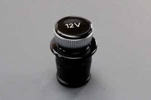 Genuino Audi A6 A7 Q7 Q8 RS6 RS7 RSQ8 12V Toma de corriente 4K0919311 - Imagen 1 de 4