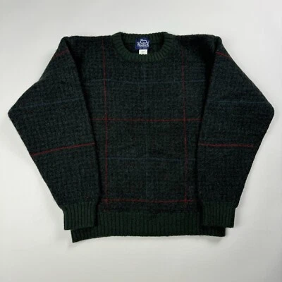 Vintage Woolrich 100% Wool Pullover Sweater Sz Med (Measures 19x22) Vtg FLAW - Image 1 of 4