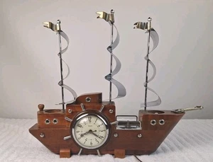 Cortapelos de vela United Clock Corp de colección barco abrigo de madera con cable (funciona) - Imagen 1 de 19