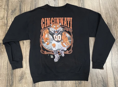 Vintage 80s 90s Cincinnati Bengals Black Medium Large Crewneck Sweater NFL Cover