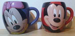 JUEGO DE TAZAS DE CAFÉ MICKEY AND MINNIE MOUSE DE DISNEY  - Imagen 1 de 3