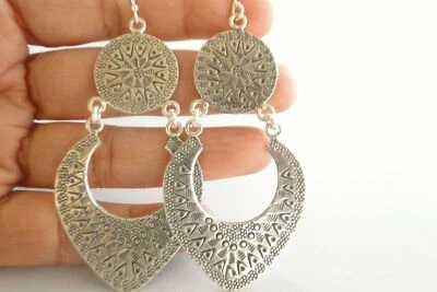 Pendientes de araña de plata de ley 925 con motivo tribal liso sin piedra Thai Hill Foto 1 de 3