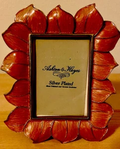 Ashton und Hayes versilberter rosa Emaille Blütenblätter Foto Bilderrahmen 3” x 2,5” - Bild 1 von 4
