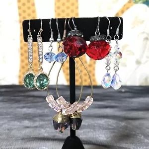 Lotto 5 paia orecchini cristallo sfaccettato pendenti goccia rosso chiaro verde blu rosa viola - Foto 1 di 9