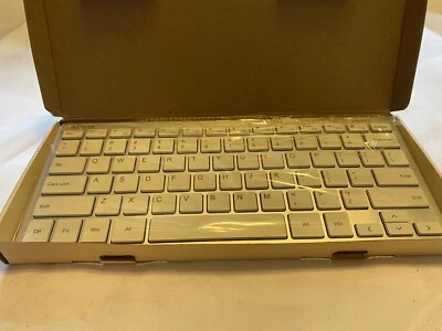 Arteck 2.4G Wireless Keyboard Silver HW098 - Image 1 of 4