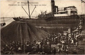 CPA AK SENEGAL Chargement des Arachides sur un Vapeur en Riviere (1060837) - Imagen 1 de 2