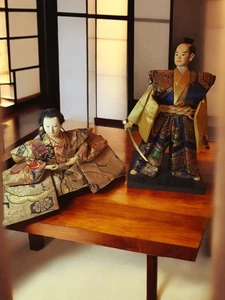 Paar alte japanische Samurai Krieger Puppen - handbemalte Figuren - 11" & 6. - Bild 1 von 6
