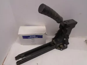 Uline Carton Stapler 5/8” Manual Stick C Type with Box of Staples 2000ct - Picture 1 of 6