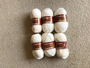 CLECKHEATON MACHINEWASH 8 PLY CREPE WOOL YARN-300 GRAMS- WHITE - Picture 1 of 4