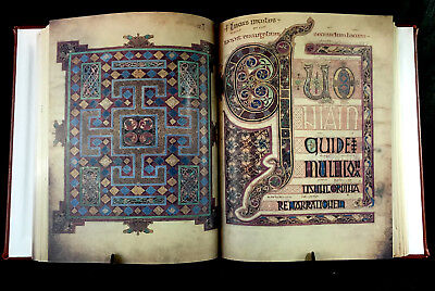 Lindisfarne Gospels 700 AD - Premium Facsimile • 425€