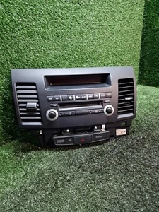 ✅MITSUBISHI LANCER 2011 DASH CENTRE RADIO STEREO CD CONTROL & AIRVENT 8002A378XA - Picture 1 of 9