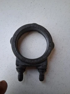 NEW AUDI Q7 4L AUX WATER PUMP RUBBER RETAINER 066959209 ORIGINAL - Picture 1 of 9