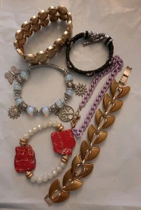 Lotto 6 pezzi misti di gioielli bracciali. - Foto 1 di 6