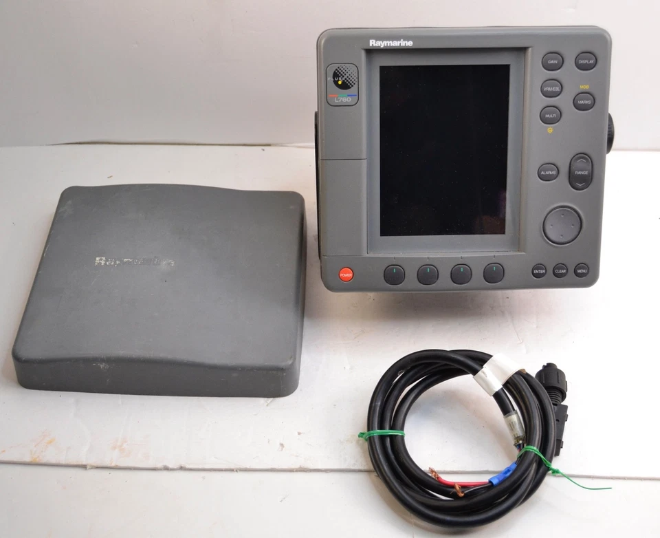 Raymarine L760 Plus L760P SONAR Fishfinder Raytheon Display Monitor Powers On - Image 1 of 4