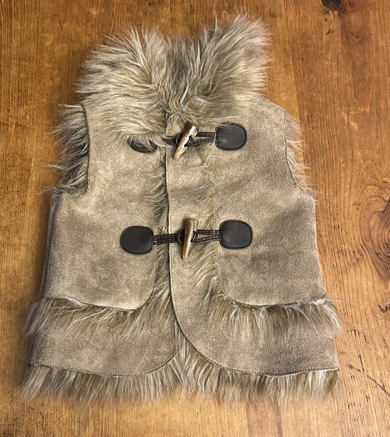 Jessica Simpson Toddler Girls Faux Fur Vest Size 18 Months - Image 1 of 4