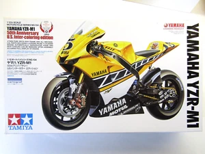 Kit Modelo Tamiya Escala 1:12 Yamaha YZR-M1 '05 #14104 50 Aniversario Laguna Edwards - Imagen 1 de 11