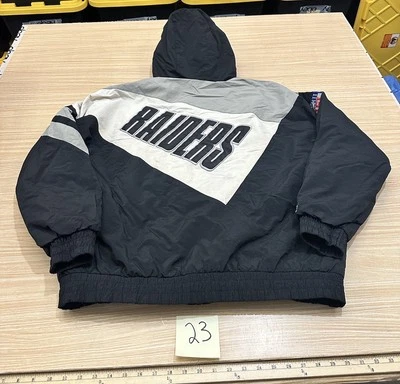 Chaqueta con Capucha Mitchell & Ness Throwback NFL Raiders Talla Grande Foto 1 de 4