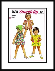 TRAJE DE JUEGO TRAJE DE SOL Simplicity 7608 BEBÉ NIÑA patrón de costura ~ELIGE~ - Imagen 1 de 5