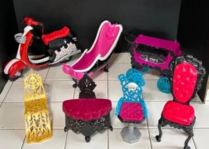 Monster High Playset Furniture And Accessory Lot of Seven - Picture 1 of 24