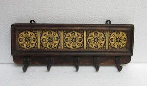 Handcrafted 5 Tiles Fitted Wooden Wall Mounted Shelf Coat Rack Key Hook Hanger - Picture 1 of 10