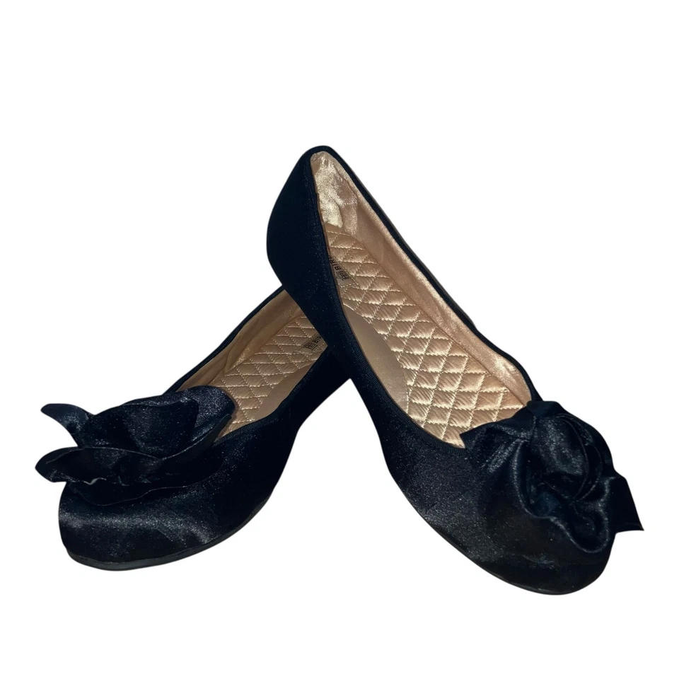 Sapatilhas de cetim preto raras Birdies The Finch com decoração floral tamanho 11 novas sem etiquetas - Imagem 1 de 4