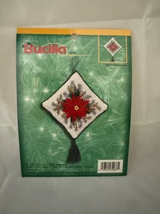 Bucilla Crewel "Poinsettia" - #34037 - Embroidery - New - Picture 1 of 3