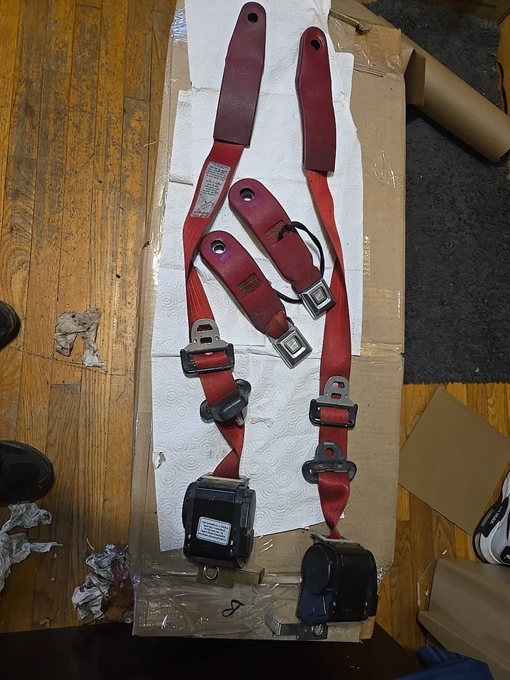 1990-93 Ford Mustang Lx Gt передние ремни безопасности наплечные ремни натяжители оригинальные темно-бордовые - Изображение 1 из 4