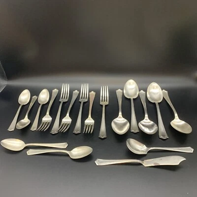 Talheres vintage 1881 Rogers A1 Salem prata 18 peças - Imagem 1 de 4