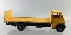 DINKY #513 GUY CAMA PLANA CON TAILBOARD EN AMARILLO TODO ORIGINAL NO REPRODUCCIÓN - Imagen 1 de 6