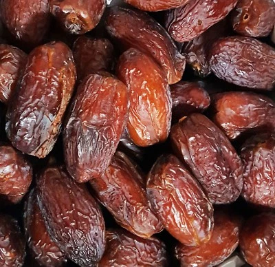 MEDJOOL DATES Cultivado Naturalmente en California Desierto Caramelo Año Actual Cosecha Foto 1 de 4