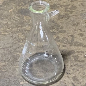 Pyrex Erlenmeyer flask, 1000 ml size, made by Kimax, Made Of Borosilicate glass - Picture 1 of 2