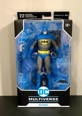 Костюм Бэтмена McFarlane Toys DC Multiverse Detective Comics No1000 синий и серый - Изображение 1 из 2