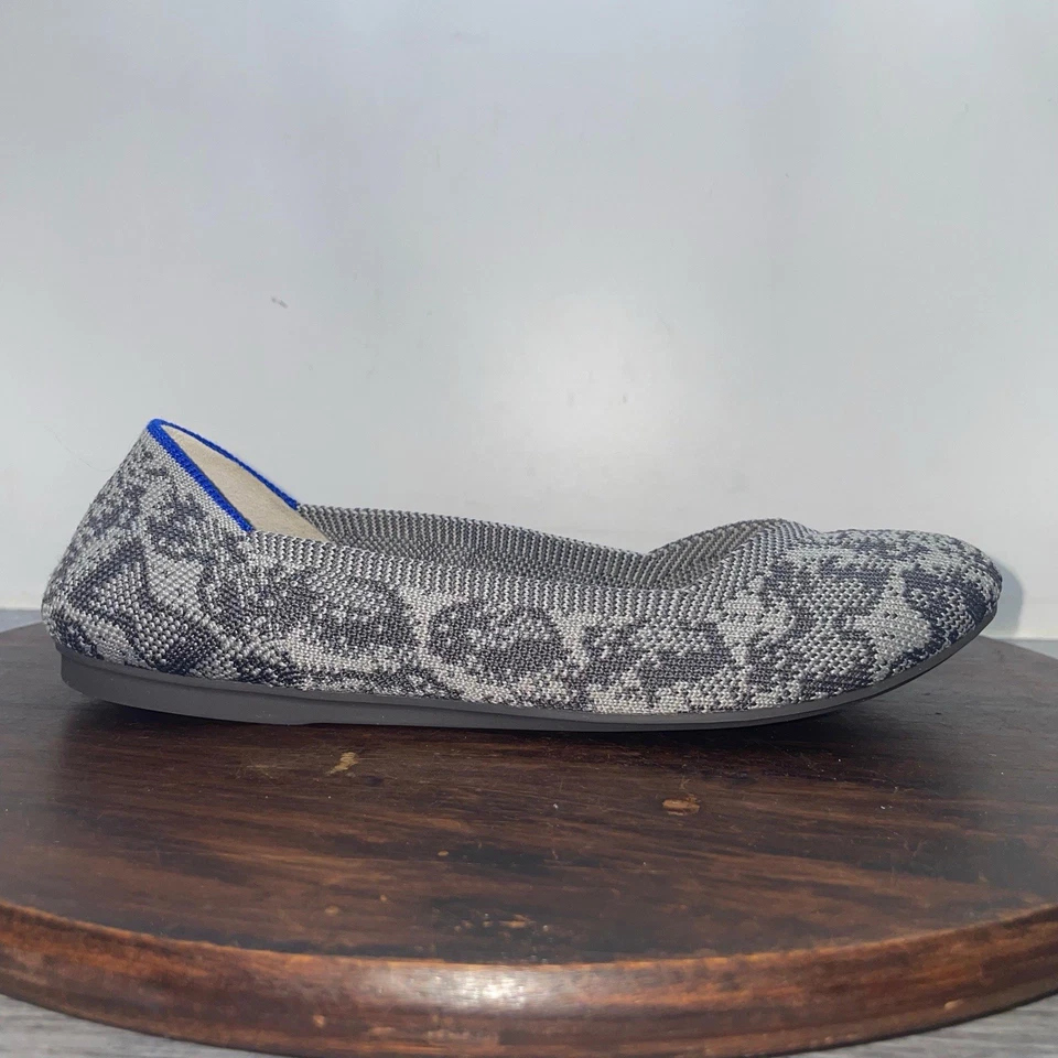 Zapato de muñeca Rothys para mujer 6,5 gris piedra estampado serpiente tejido lavable sin cordones planos Foto 1 de 4