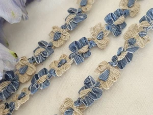 Galon vintage rococo bi et bleu année 90 par 2 métres sur 1,4 cm B9 - Picture 1 of 3
