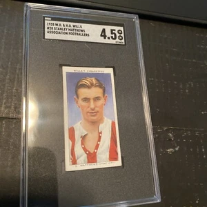 1939 W.D & H.O WILLS FOOTBALLERS 34 Stanley MATTHEWS HOME ISSUE 4.5 excellent + - Picture 1 of 5