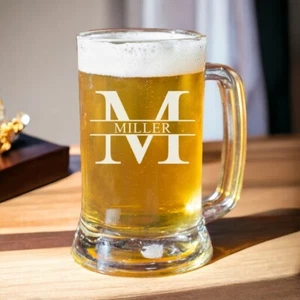 Tazza Birra Personalizzata, Tazza Birra Groomsmen, Bicchiere Birra Personalizzato, Tazza Birra Incisa - Foto 1 di 8