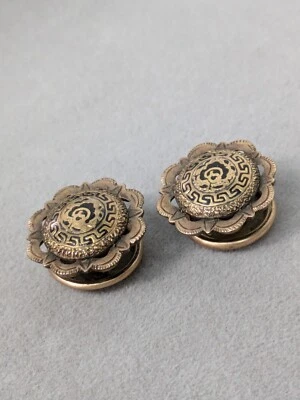 Gemelos botones antiguos de la época victoriana esmaltados en oro de 14 quilates del siglo XIX Foto 1 de 4