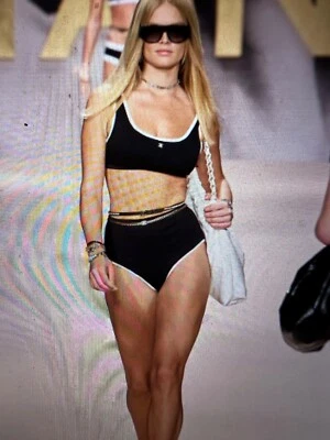 TRAJE DE BAÑO CHANEL VINTAGE NEGRO CRUDO DOS PIEZAS JOYA CC LOGOTIPOS FR42-FR40 Foto 1 de 4